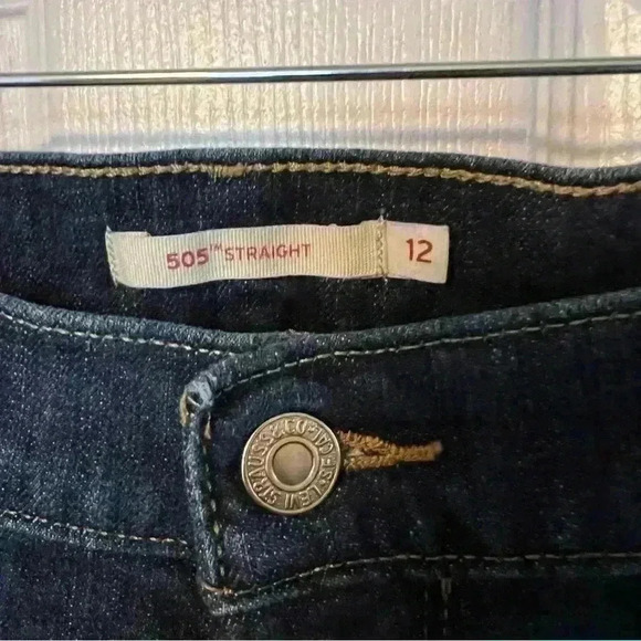 Levi’s 505 straight leg jeans. Dark wash. Size 12. EUC - Picture 6 of 10